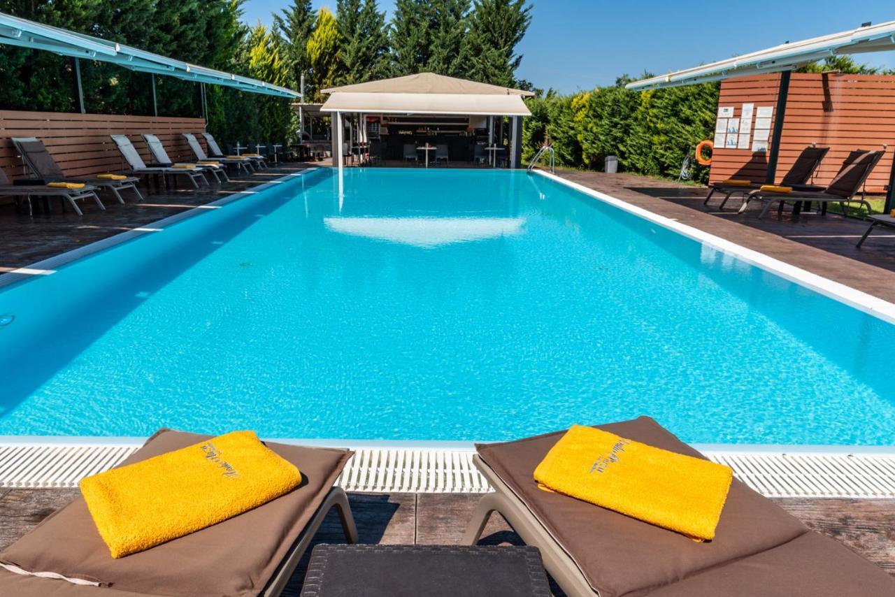 Anilio Plaza Aparthotel Zacharo Exteriör bild