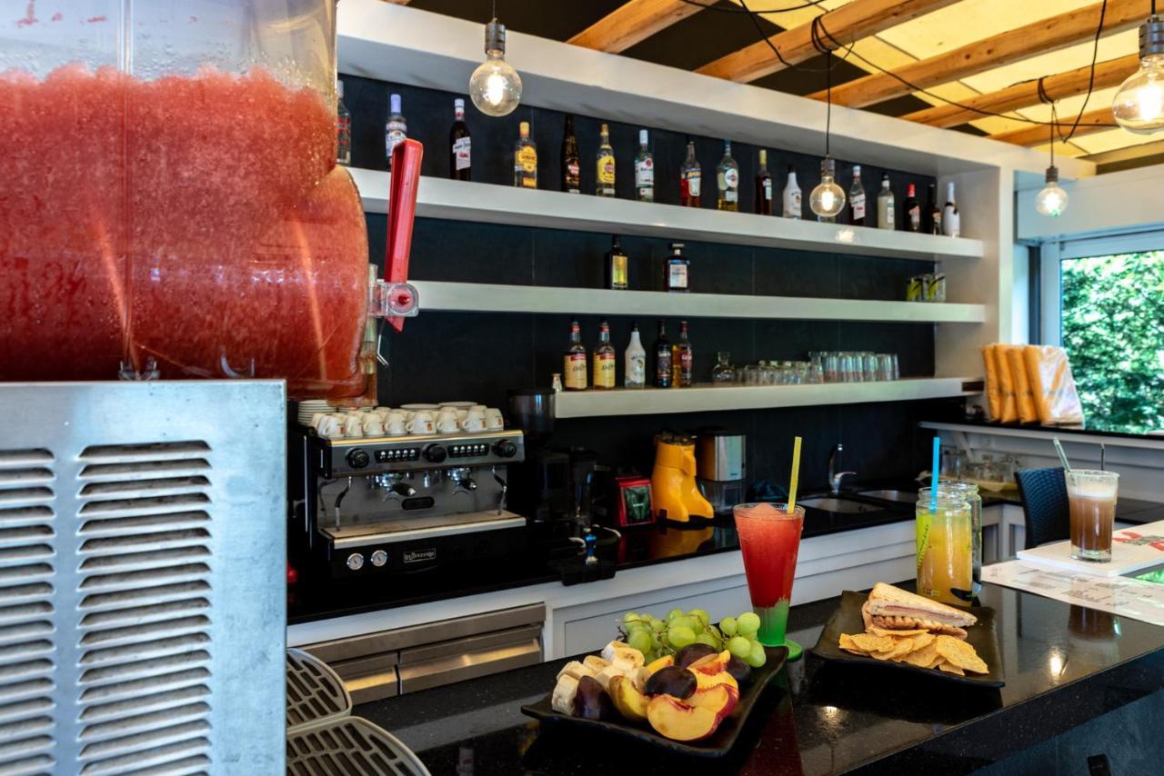 Anilio Plaza Aparthotel Zacharo Exteriör bild