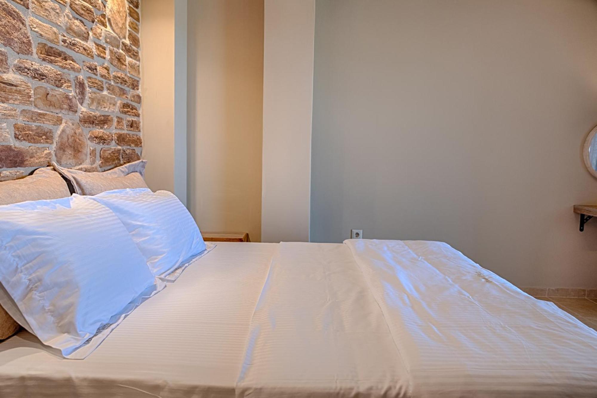 Anilio Plaza Aparthotel Zacharo Rum bild