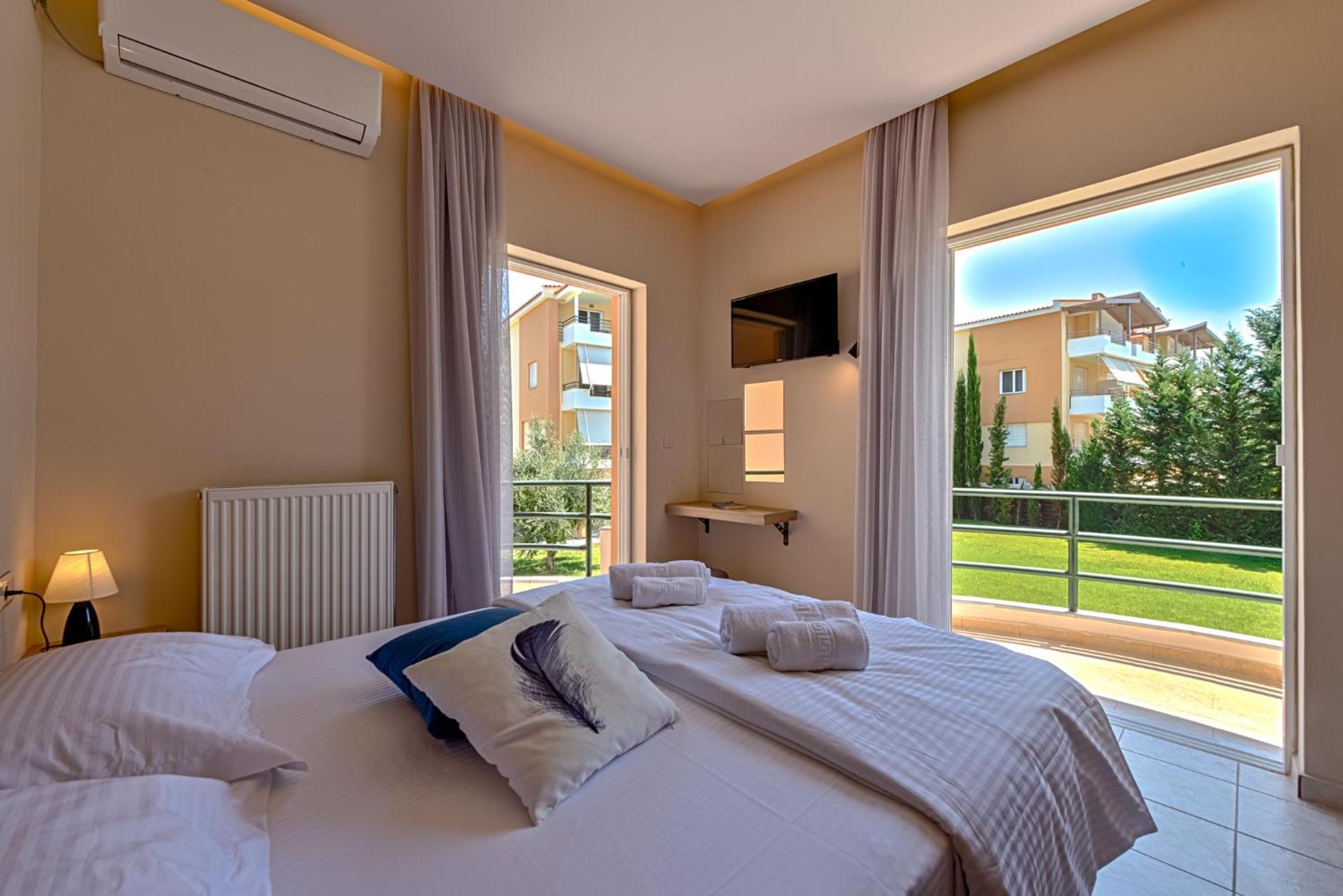 Anilio Plaza Aparthotel Zacharo Rum bild