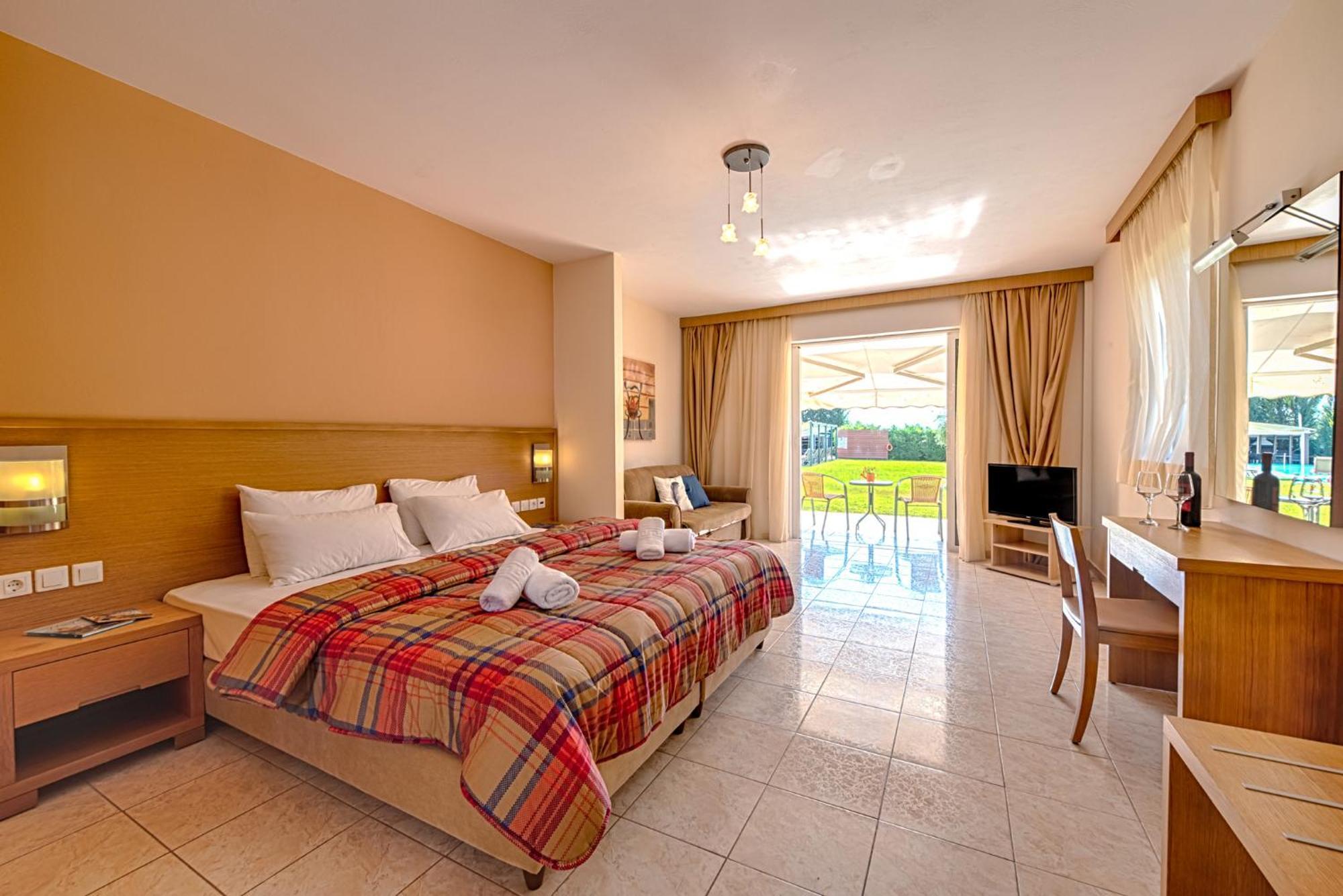 Anilio Plaza Aparthotel Zacharo Rum bild